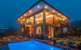 Stayvista At Status Villa With Heated Pool